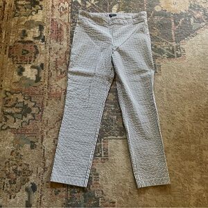 Jones New York Grey and White Striped Seersucker Stretch Pants Size 8
